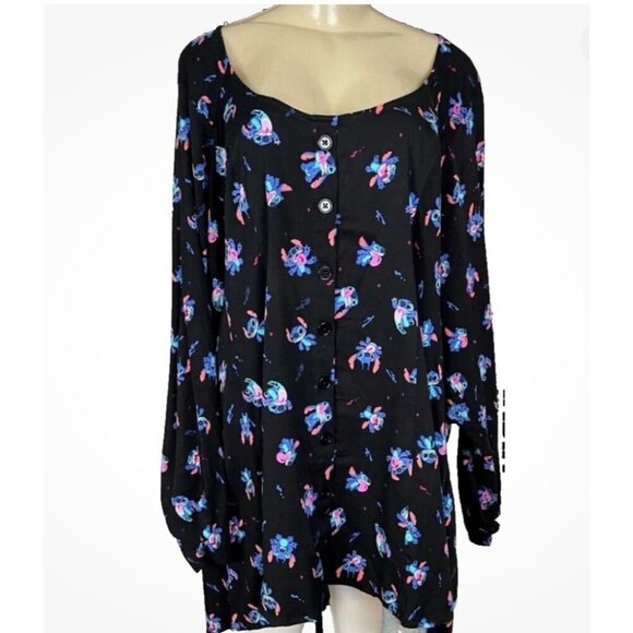 Disney +5 Black Button Down Lilo & Stitch Graphic Step-Hemline Long Sleeve Shirt - Picture 2 of 6